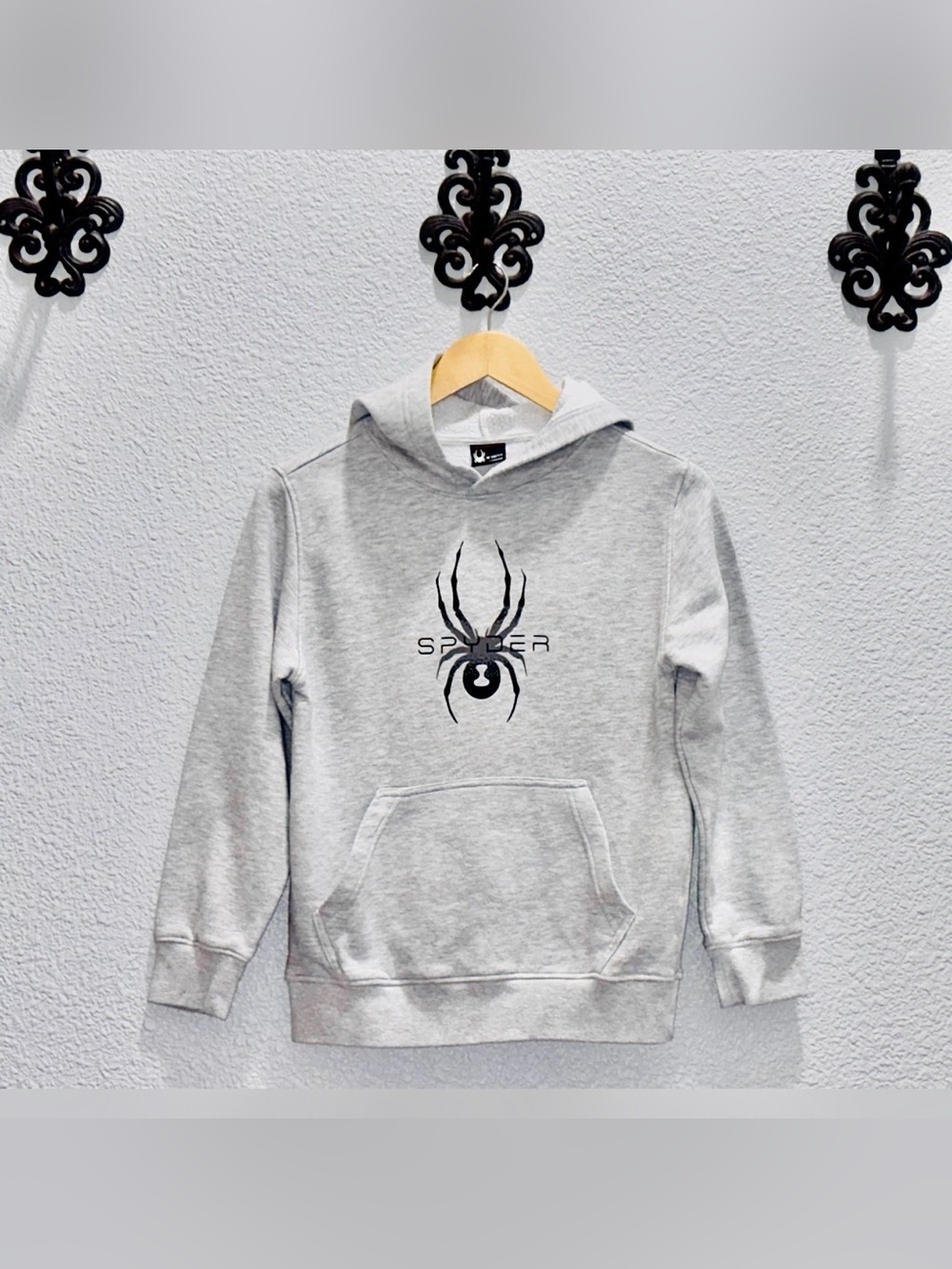 Spyder Kids Light Grey Hooded Pullover W/ Black Spider Logo | MED (10/12)